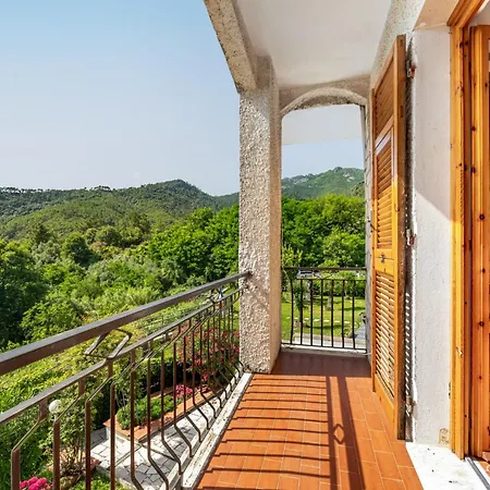 Appartamento Guesthost - Yunger House With Garden And Balcony X5 *