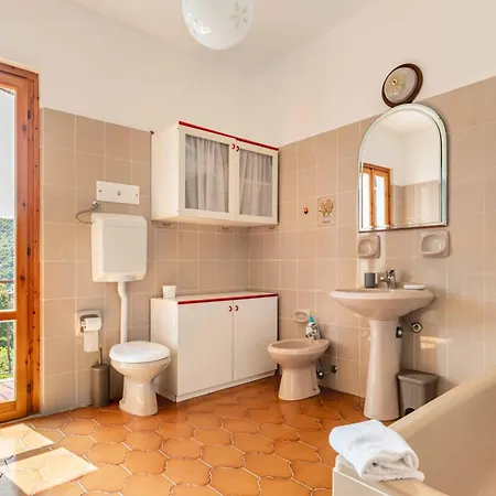 Guesthost - Yunger House With Garden And Balcony X5 * Piazza (Genoa)