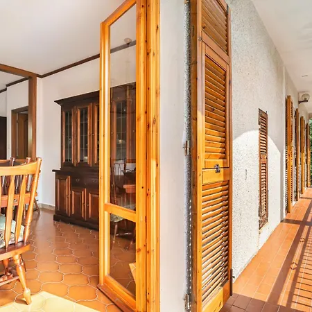 Yunger House With Garden And Balcony X5 아파트 *